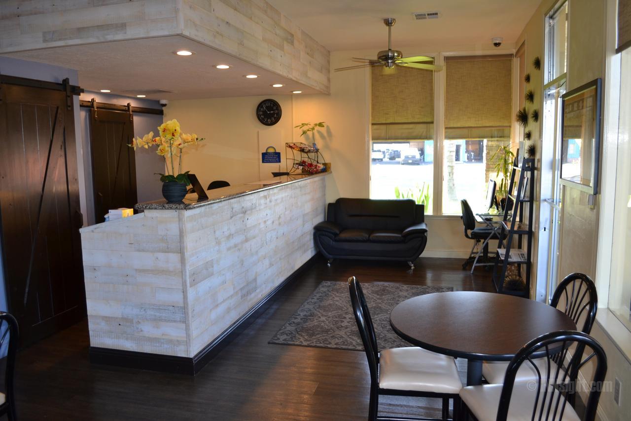 Days Inn & Suites By Wyndham Lodi Exterior foto