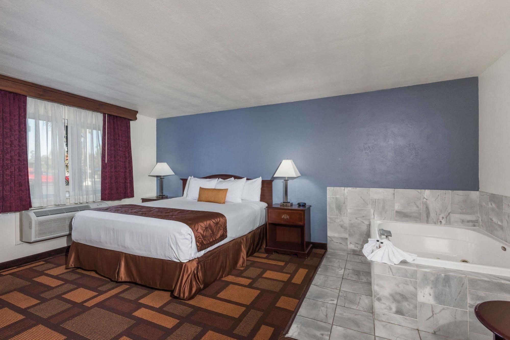 Days Inn & Suites By Wyndham Lodi Exterior foto